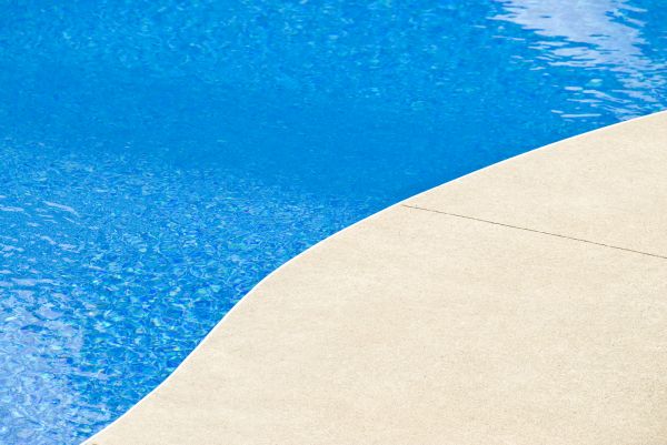 Cost of Pool Deck Construction in Manassas
