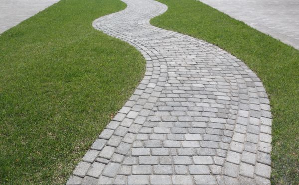 Cost of Walkway Paving in Manassas